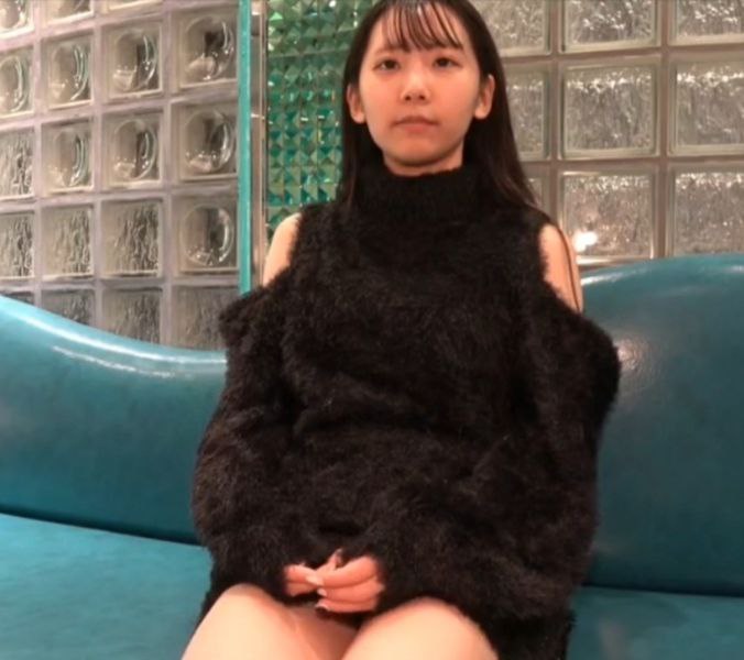 淫乱4P团队妹子自慰一人一个招牌骑脸